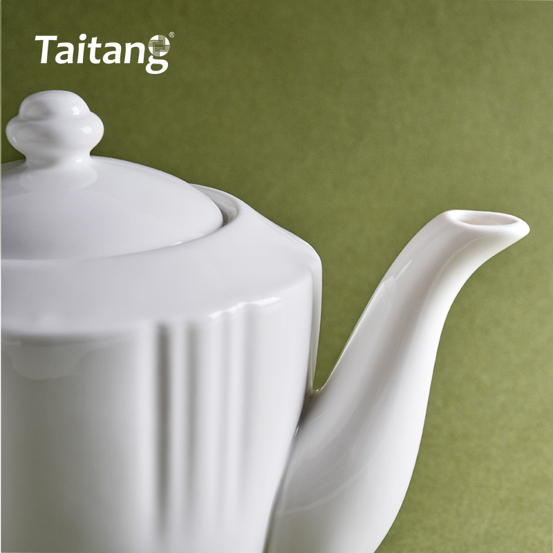 皇冠白瓷-茶壶