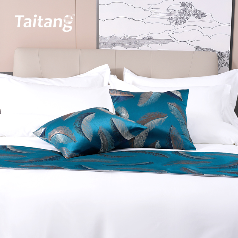 羽影沧蓝-轻奢酒店床旗抱枕套系列